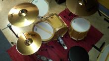 Saari drumset, 18x14 bd, 14x14 & 12x8 toms, 14x5,5 snare